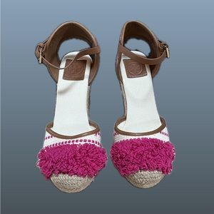 Tory Burch wedge 5 in high-heel espadrilles with Pom Pom on toe. Size 5.5-6.5